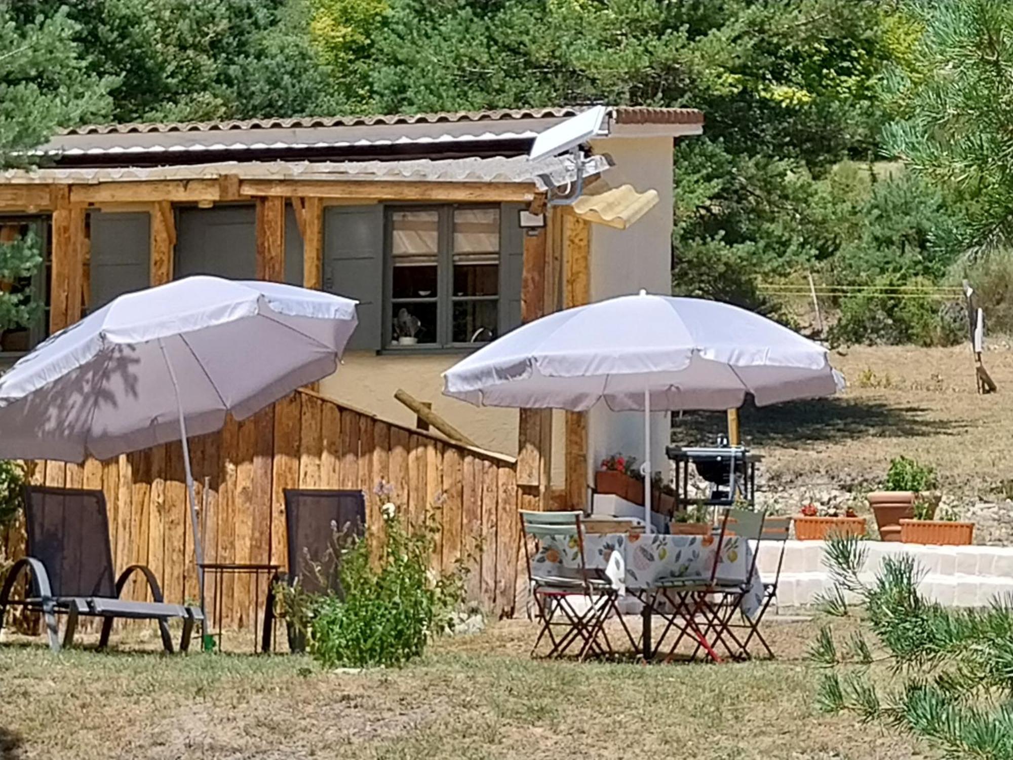 Petit Studio Dans La Prairie Saint-Auban  Bagian luar foto